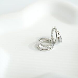 Sparkling Dainty Earrings Silver